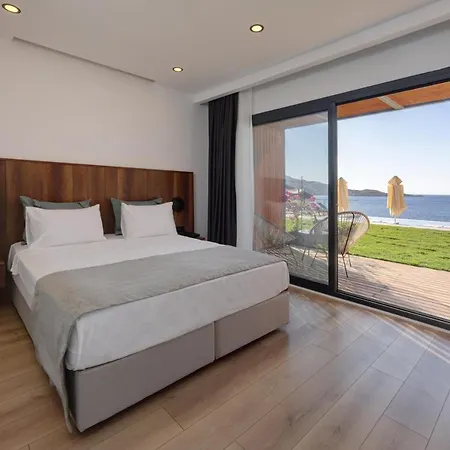 Nixie & - Adult Only 5*