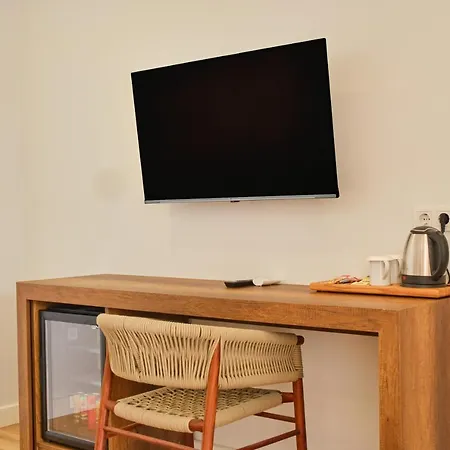 Nixie & - Adult Only 5*