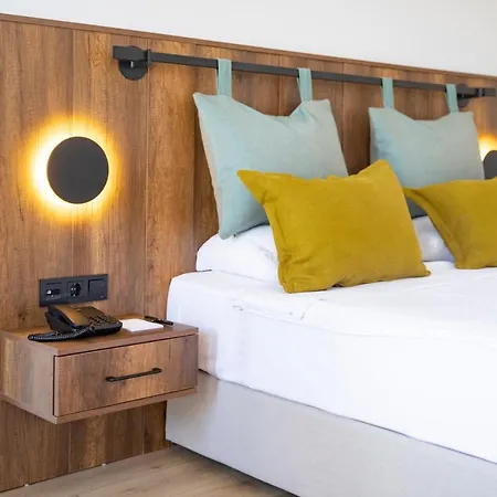 Nixie & - Adult Only Szálloda