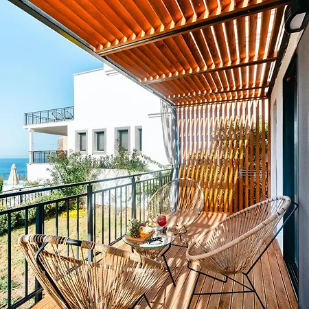 Nixie & - Adult Only