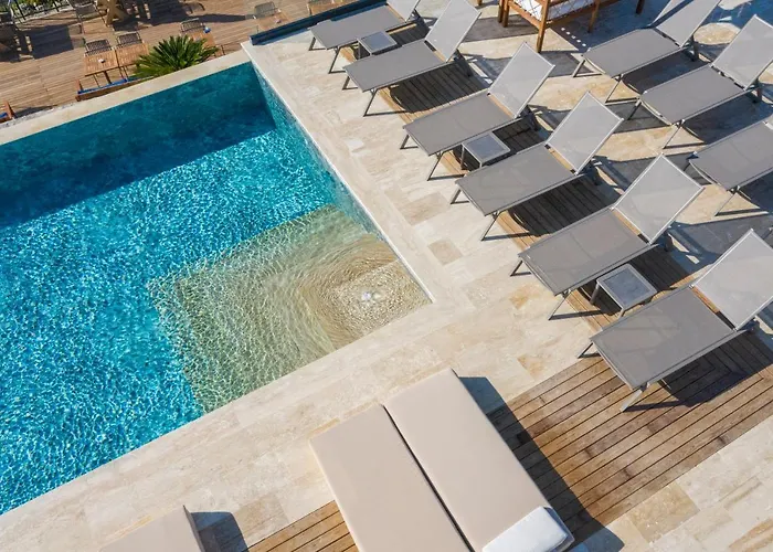 Nixie & - Adult Only 5* يالِكافاك