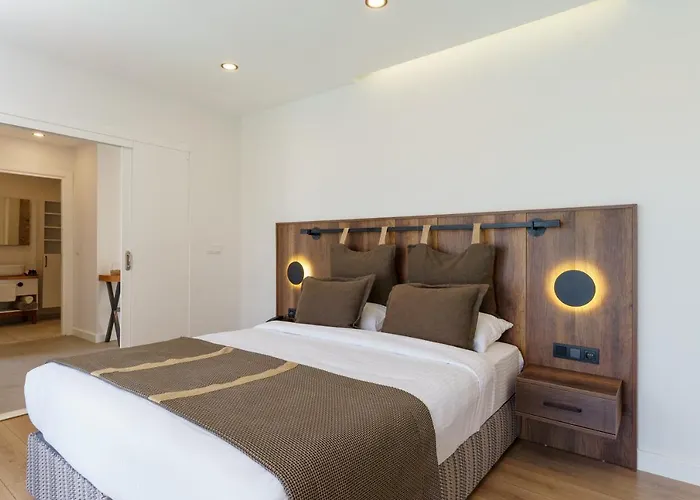 Nixie & - Adult Only 5*