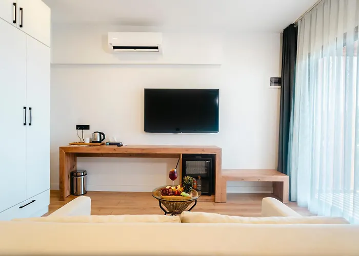 Nixie & - Adult Only يالِكافاك