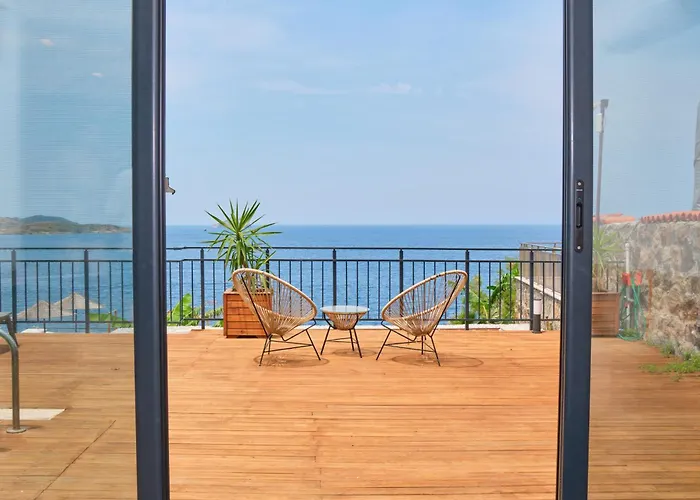 Nixie & - Adult Only 5*