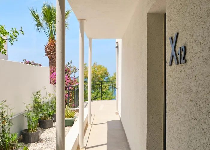 Nixie & - Adult Only يالِكافاك