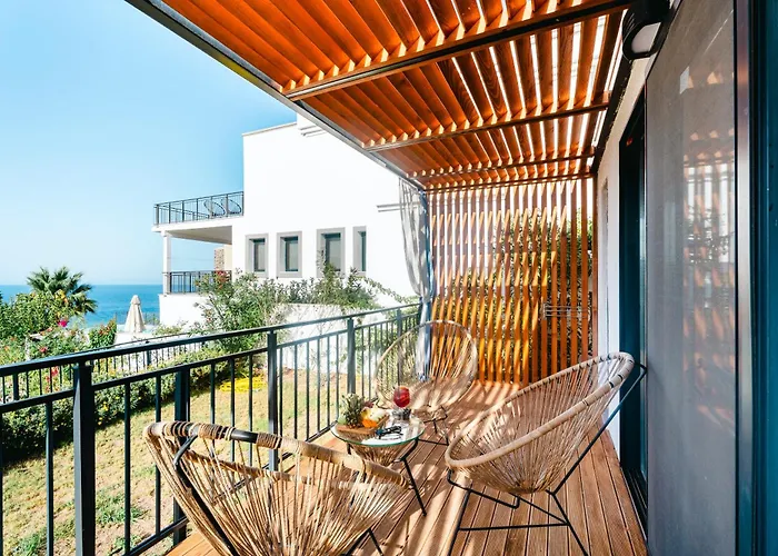 Nixie & - Adult Only